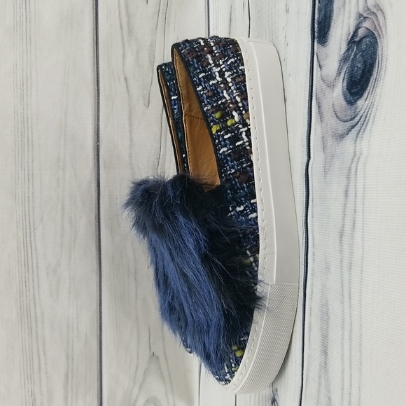 Bettye Muller Women's •Nikki• Faux Fur Boucle Slip-On Sneaker 6.5 - Picture 3 of 9